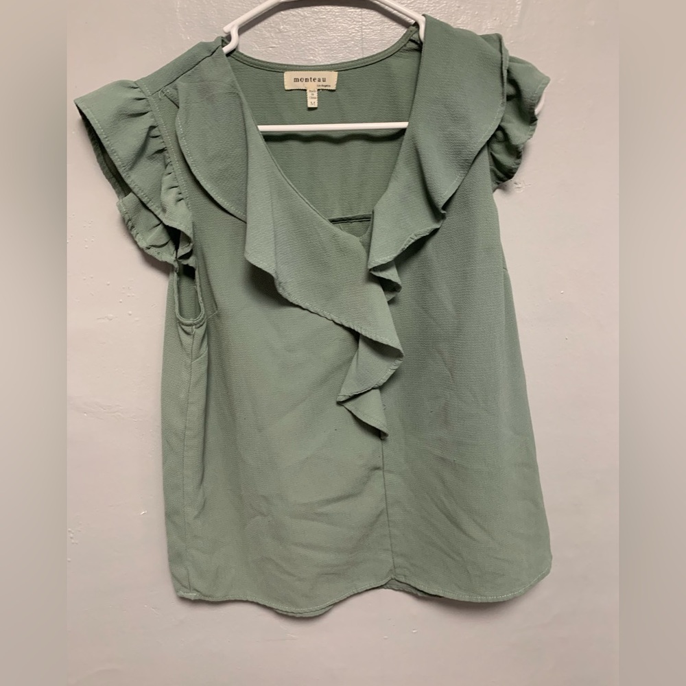 Monteau Sage Green Lightweight Top Size Medium